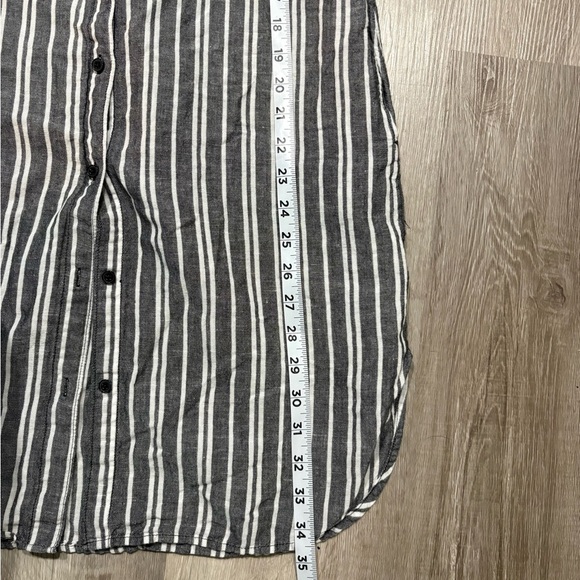 Banana Republic Black and White Striped Shirt - Picture 5 of 5